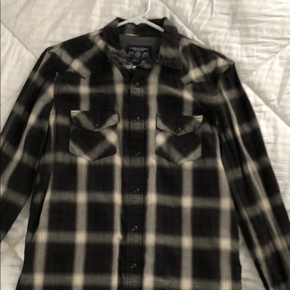 American Eagle snap button up